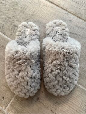 Nicole Miller Plush Faux Fur Slip-On Slippers - Light Taupe